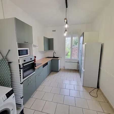 Nyaraló Maison Proche Gare *